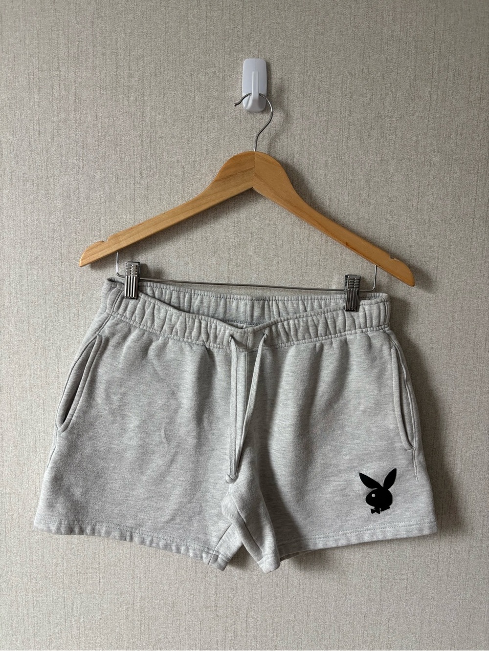 PacSun Light Heather Gray Women's Athletic Lounge Shorts with Black Logo